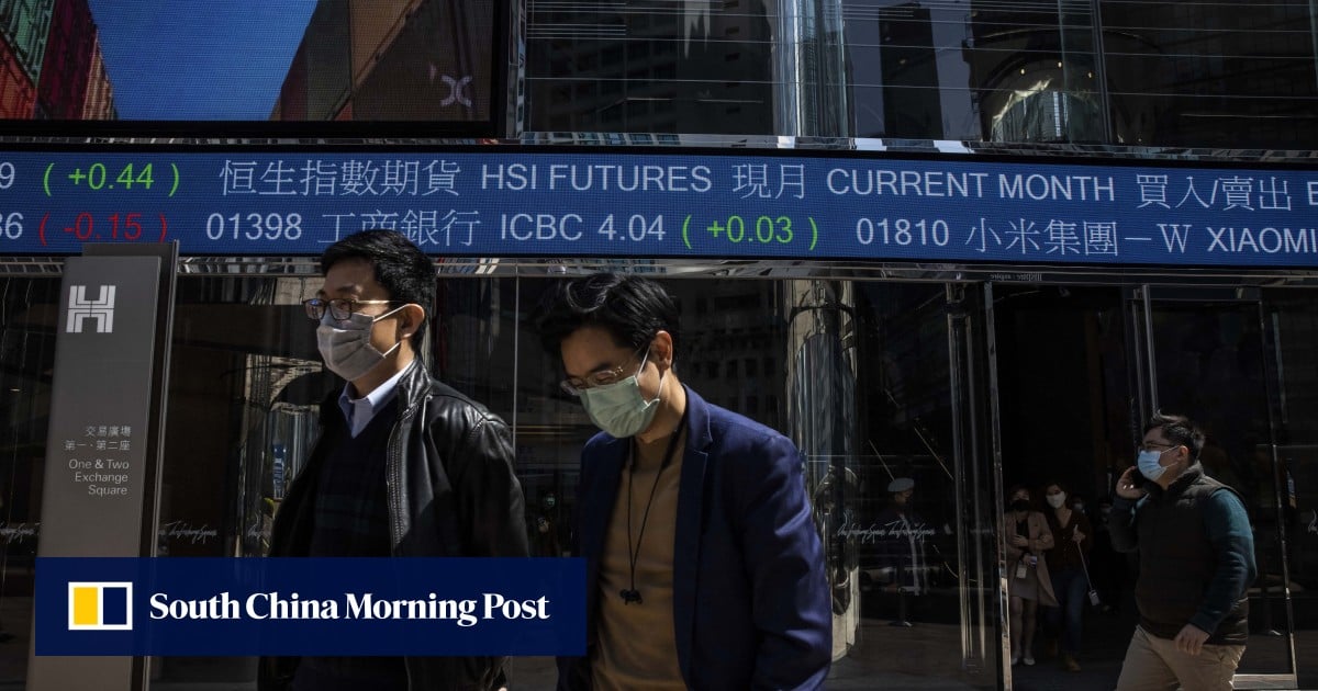 Hong Kong stocks slip as property and banking shares drop after US data dims rate cut view